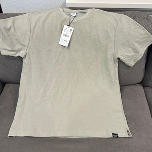 Zara green t shirt L
